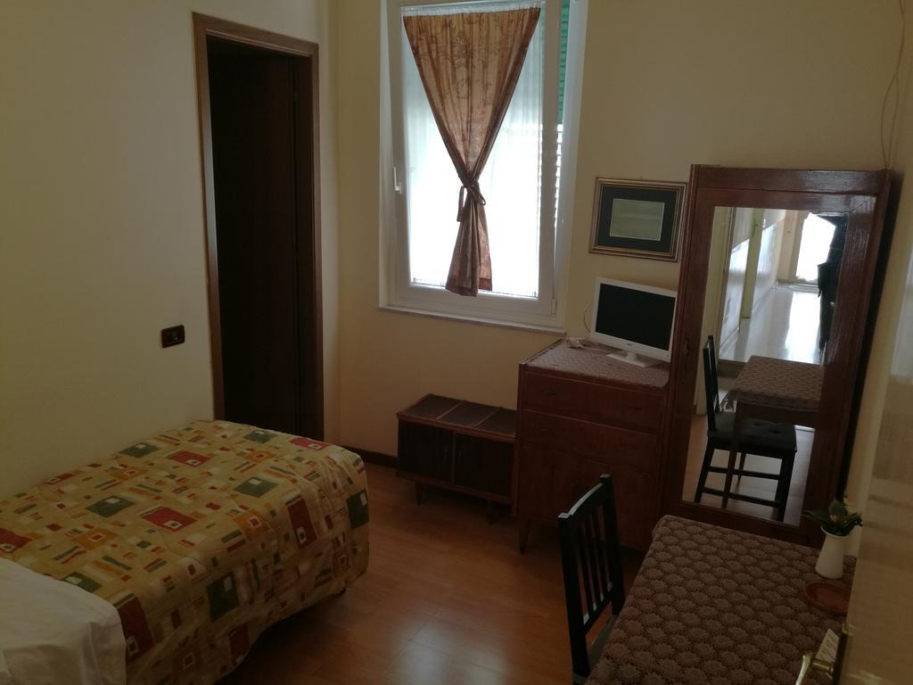 Hotel Conchiglia Montecatini Terme Bagian luar foto