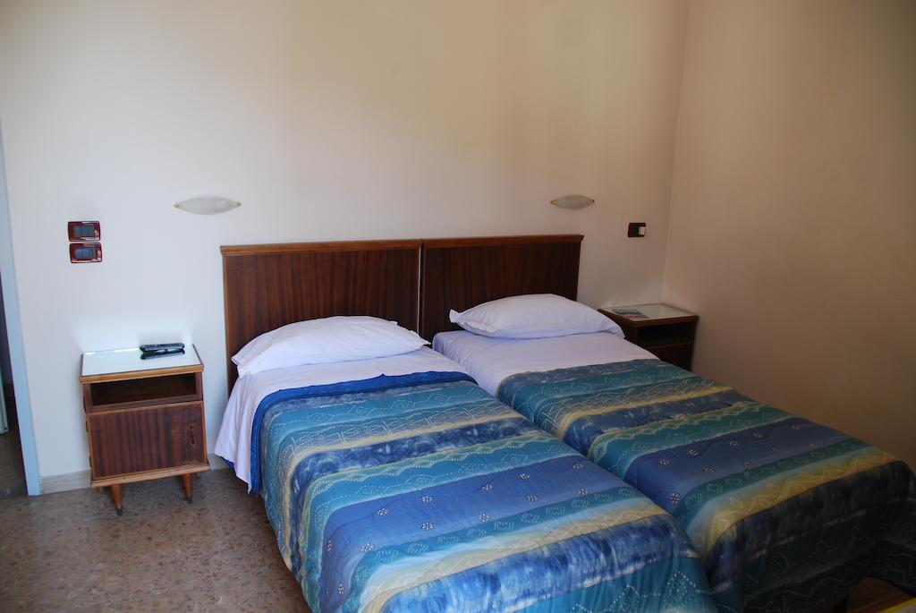 Hotel Conchiglia Montecatini Terme Bagian luar foto